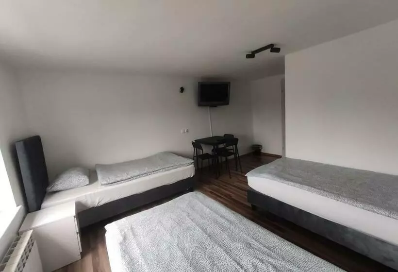 Majatalo Nad Potokiem