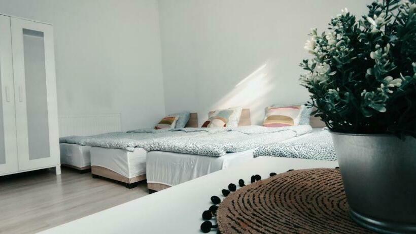 Herberge Tanie Spanie Przy Malcie   Zameldowanie Bezobsługowe