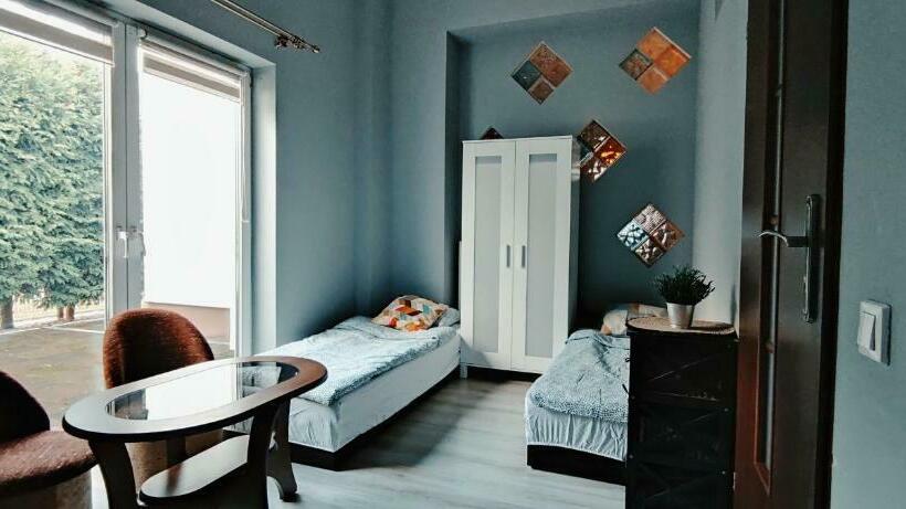 Herberge Tanie Spanie Przy Malcie   Zameldowanie Bezobsługowe