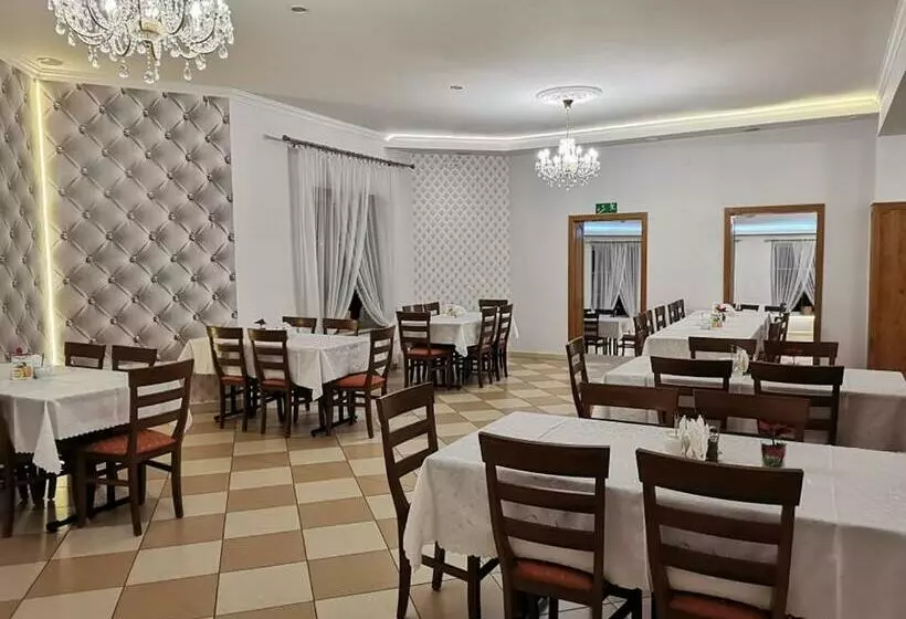 Retkeilymaja Zajazd Pod Jesionami