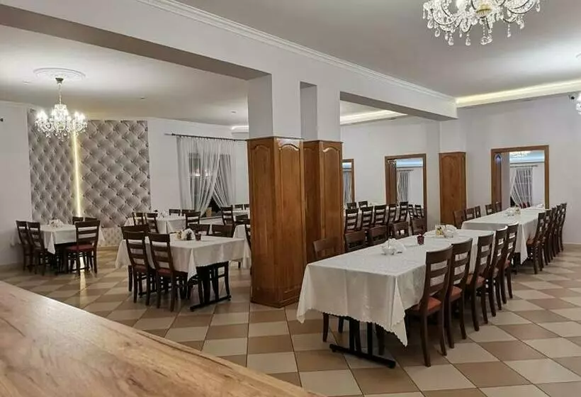 Retkeilymaja Zajazd Pod Jesionami