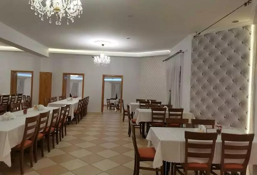 Retkeilymaja Zajazd Pod Jesionami