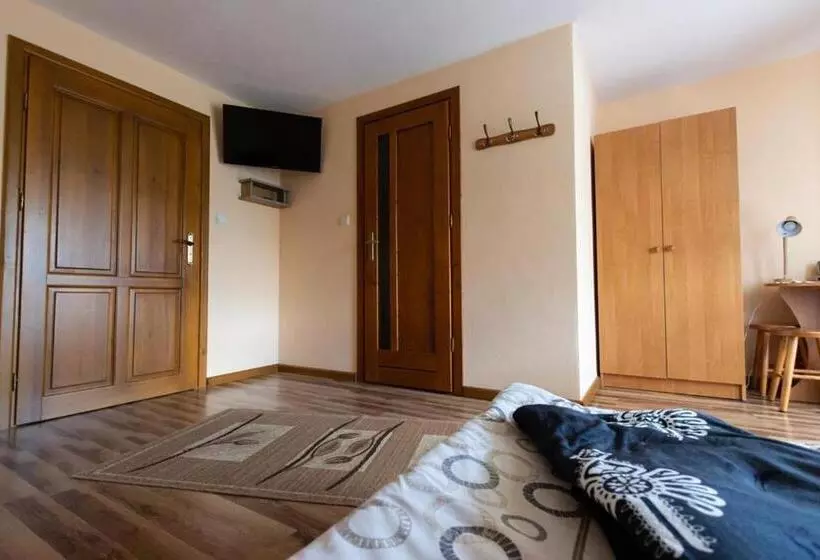 Aamiaismajoitus (B&B) Dom Wypoczynkowy Maria Szumal