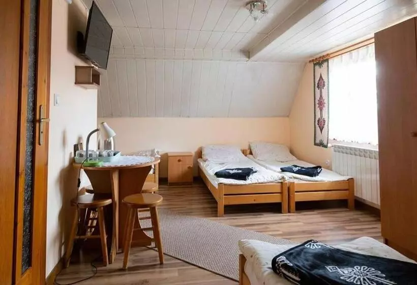 Aamiaismajoitus (B&B) Dom Wypoczynkowy Maria Szumal