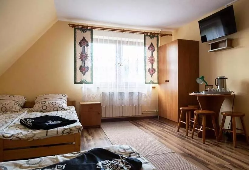 Aamiaismajoitus (B&B) Dom Wypoczynkowy Maria Szumal