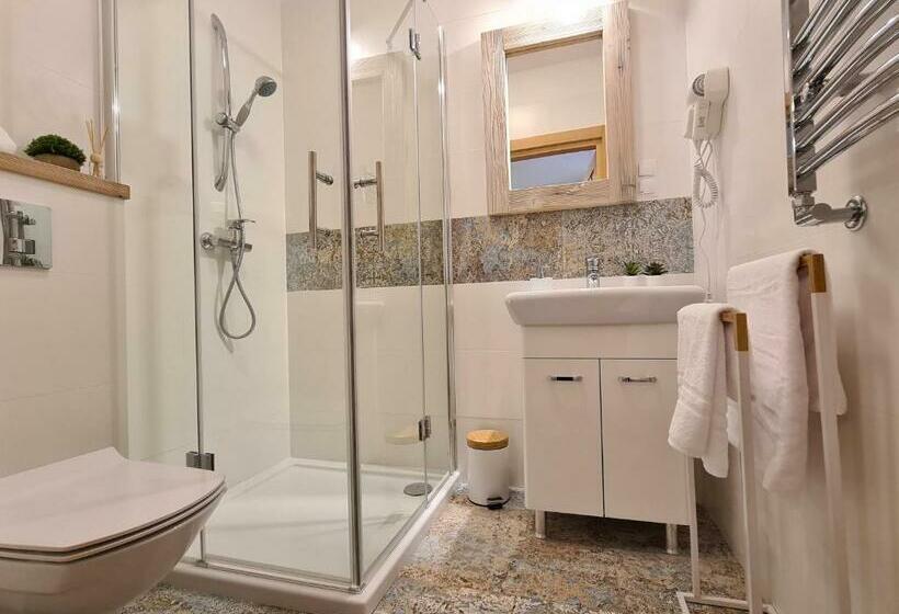 צימר Gościniec Iłżanka