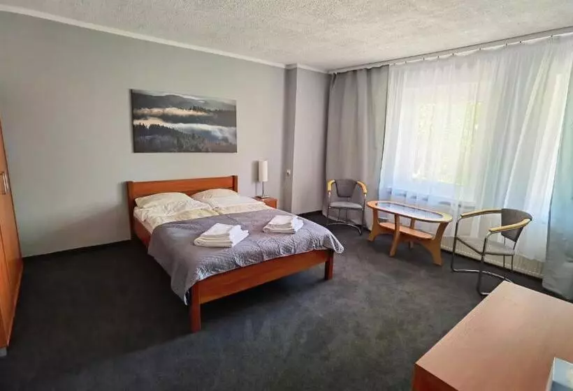 Aamiaismajoitus (B&B) Ośrodek Wypoczynkowy Nad Wodospadem