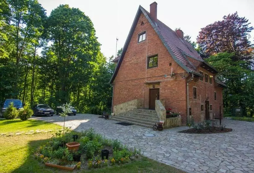 Aamiaismajoitus (B&B) Willa Alkor