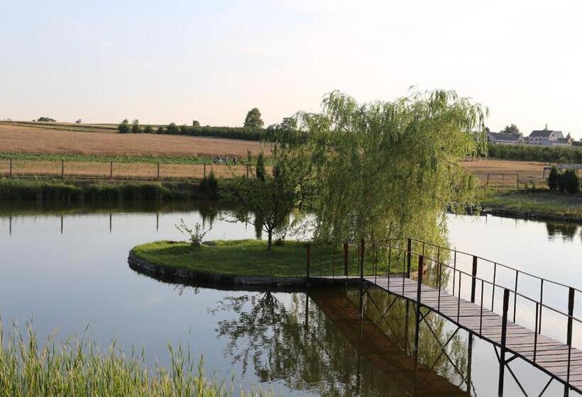 בית מלון כפרי Agrowczasy Nad Stawem