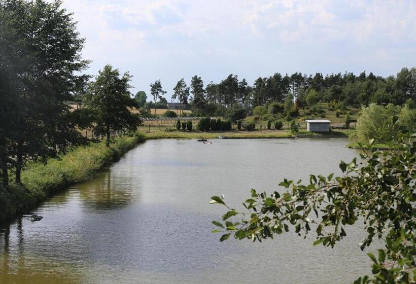 בית מלון כפרי Agrowczasy Nad Stawem