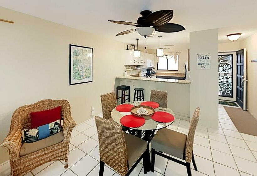 ホテル Alii Villas B202