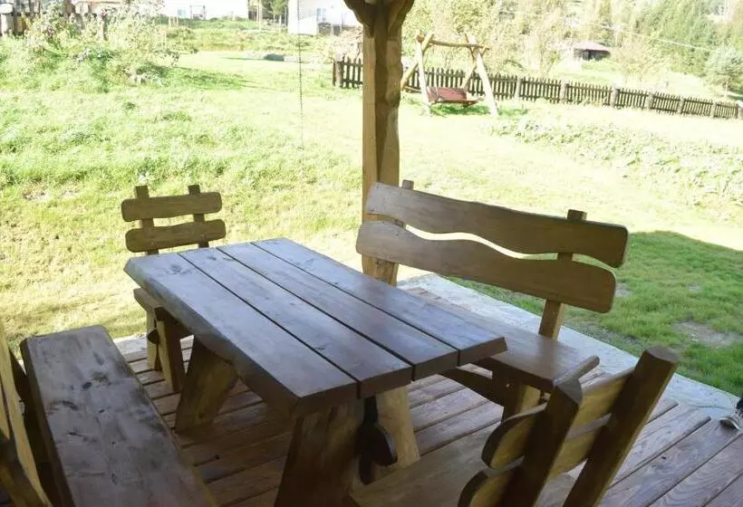 Hotelli Apartamenty Pod Werchowyną