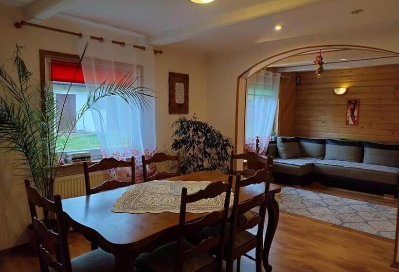 Hotel Dom Słoneczko Pokoje Do Wynajęcia W Białowieży