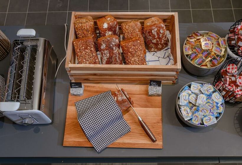 Hotel Radisson Red Gdansk, Wyspa Spichrzów