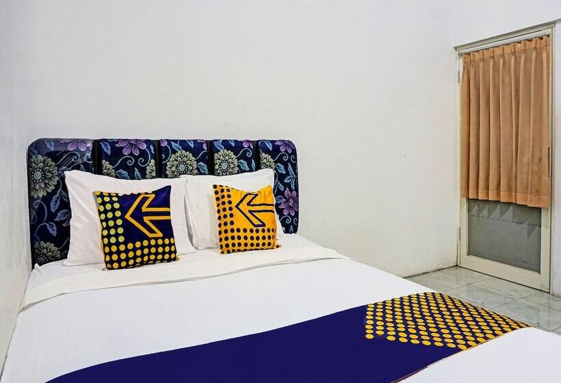 Hotel Spot On 91718 Kost Damai Syariah