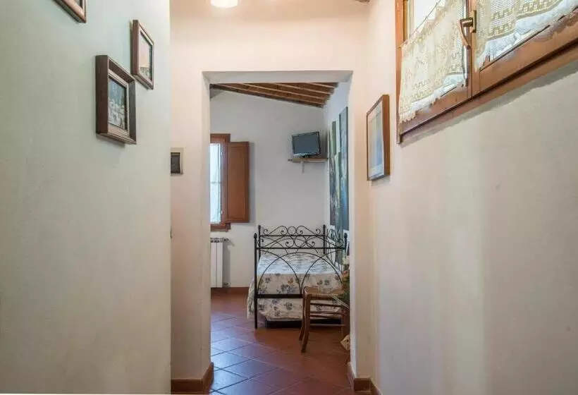 ホテル Poggio Primo   Trilocale Etrusco