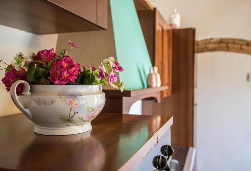 호텔 Poggio Primo   Trilocale Etrusco