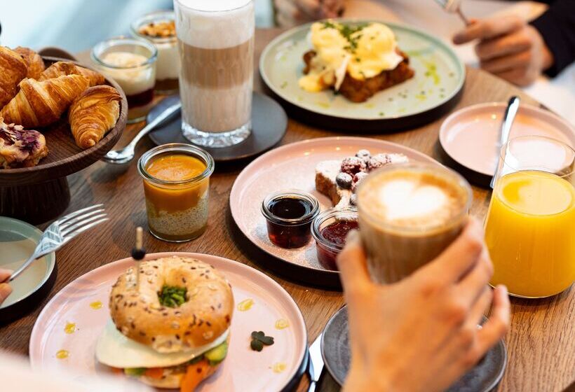 Hotelli Verte, Warsaw, Autograph Collection