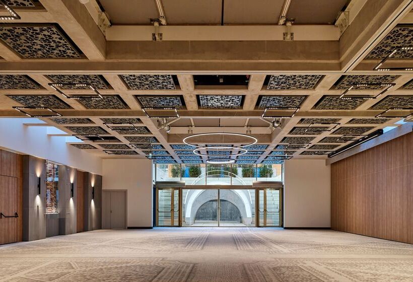 Hotelli Verte, Warsaw, Autograph Collection