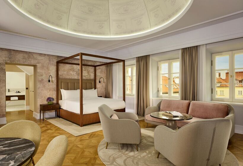 Hotelli Verte, Warsaw, Autograph Collection