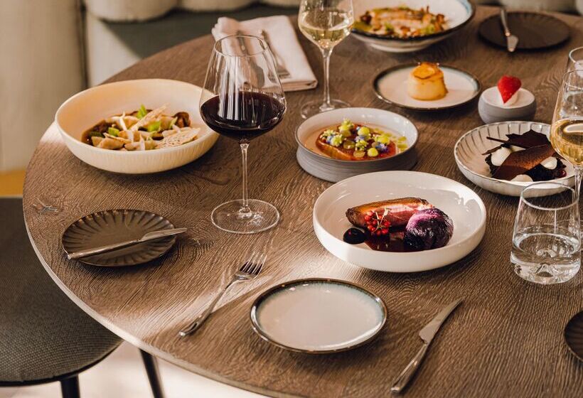 Hotelli Verte, Warsaw, Autograph Collection