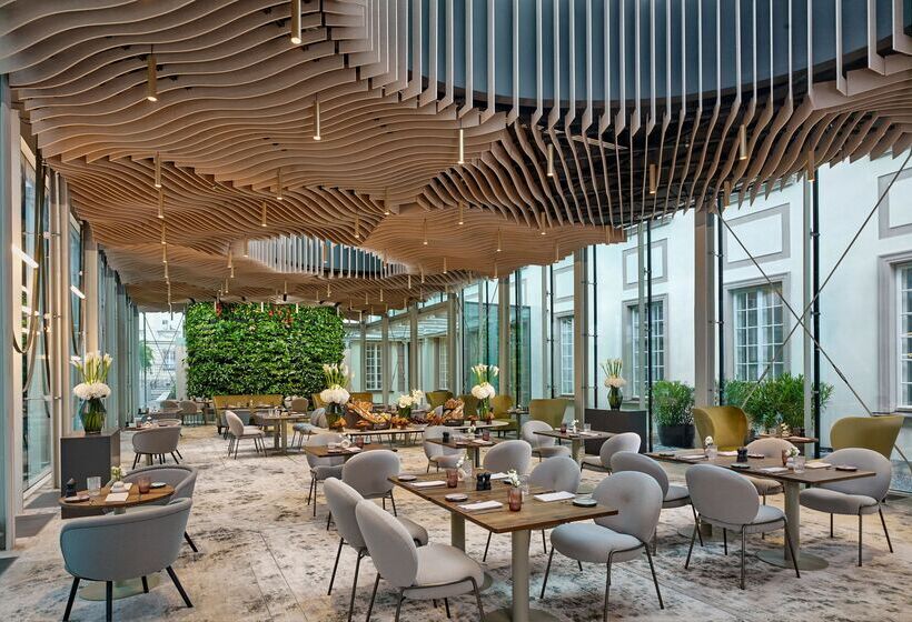 Hotelli Verte, Warsaw, Autograph Collection