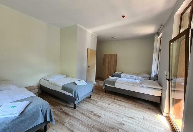 فندق Willa Góralka