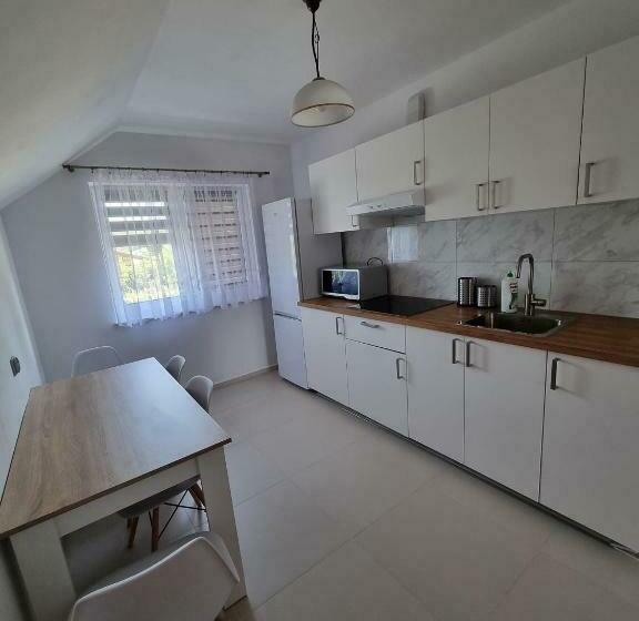 Hotel Zacisze Na Roztoczu