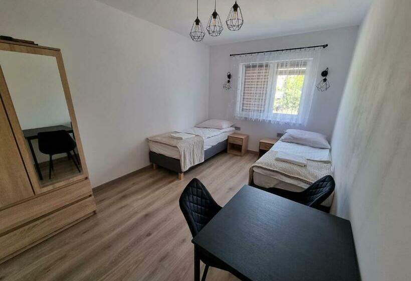 Hotel Zacisze Na Roztoczu