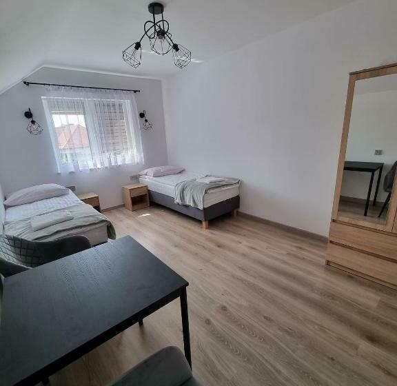 Hotel Zacisze Na Roztoczu