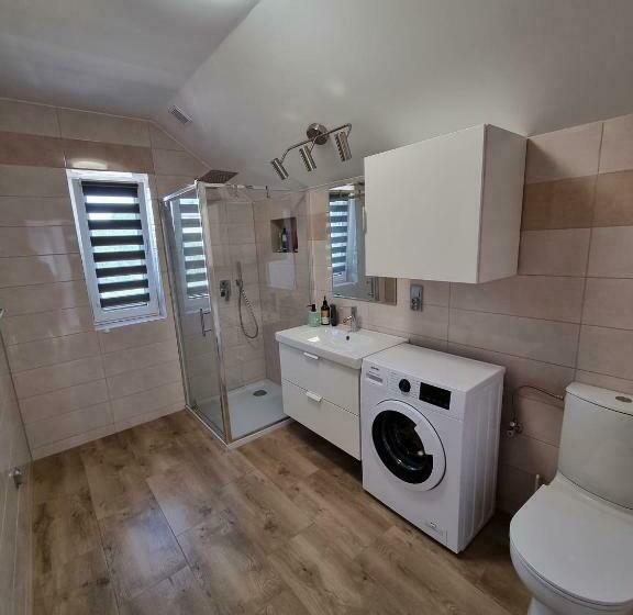 Hotel Zacisze Na Roztoczu