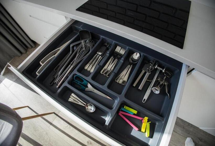 Krasińskiego 15a  10