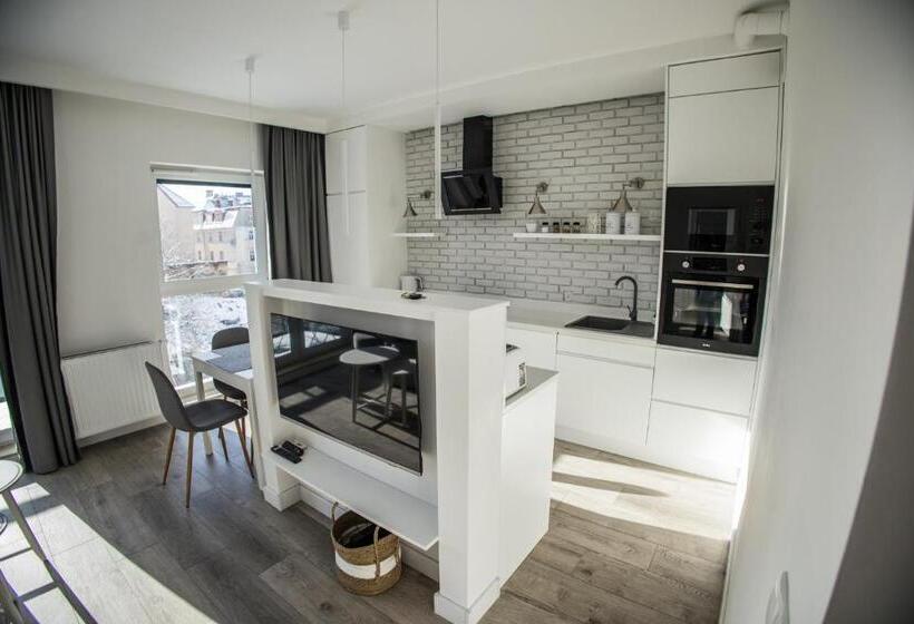 Krasińskiego 15a  10