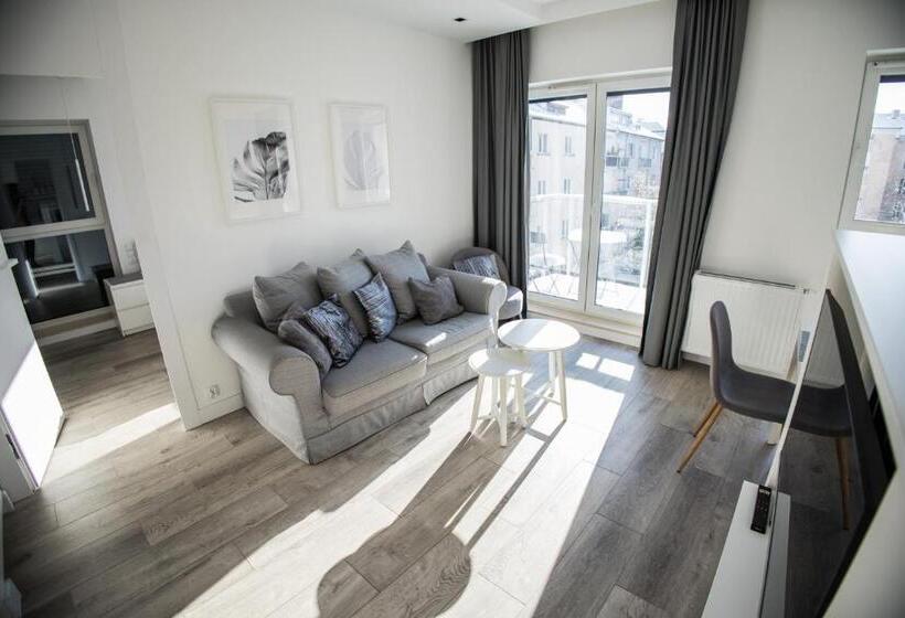 Krasińskiego 15a  10