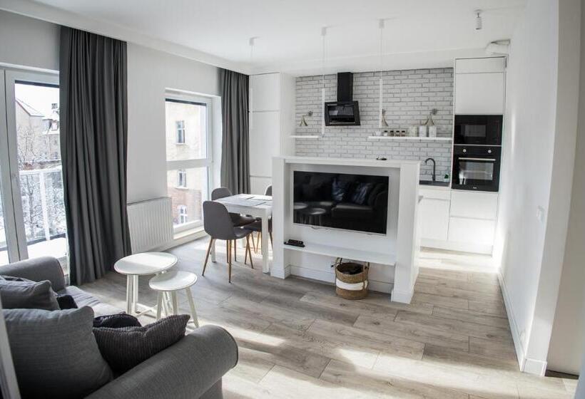 Krasińskiego 15a  10