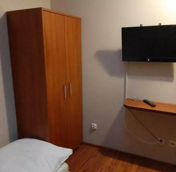 モーテル Smaczny Zakątek