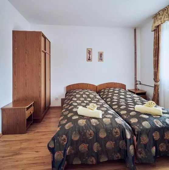 ペンション Marel Apartments U Sowy  Sauna Polanica Zdrój