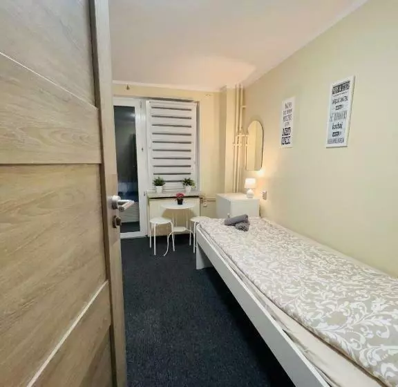 هاستل Apart Rooms City Centre