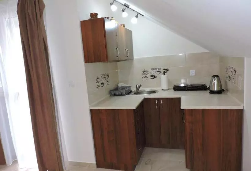 Retkeilymaja Noclegi Mączyńskiego