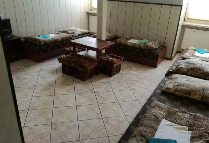 ユースホステル Zajazd Malibu