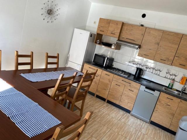 مبيت وإفطار Alespanie