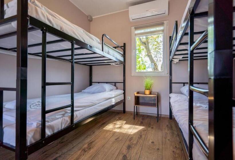 Aamiaismajoitus (B&B) Happy Pokoje Zator   3,5km Energylandia