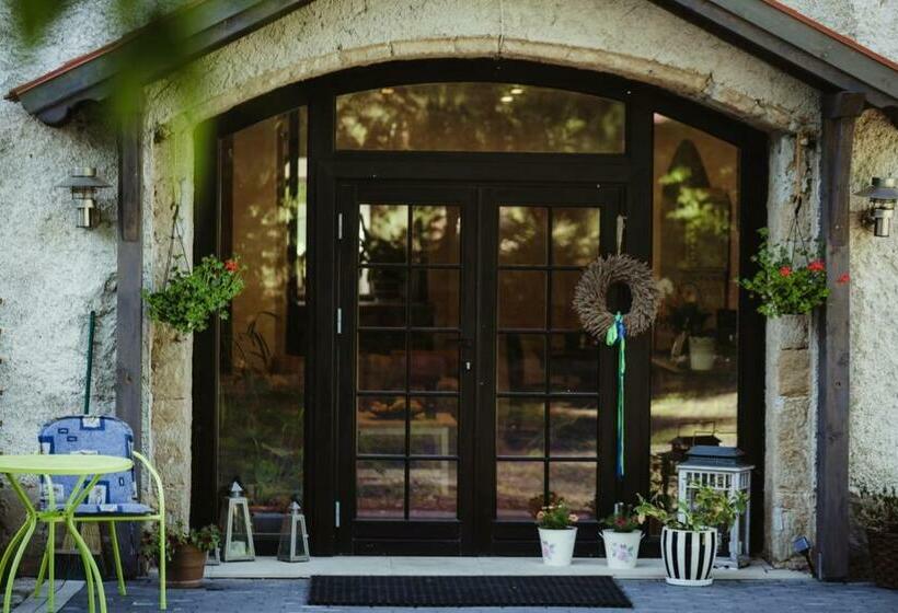 مبيت وإفطار Lawendowa Stajnia