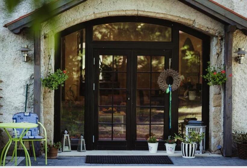 مبيت وإفطار Lawendowa Stajnia