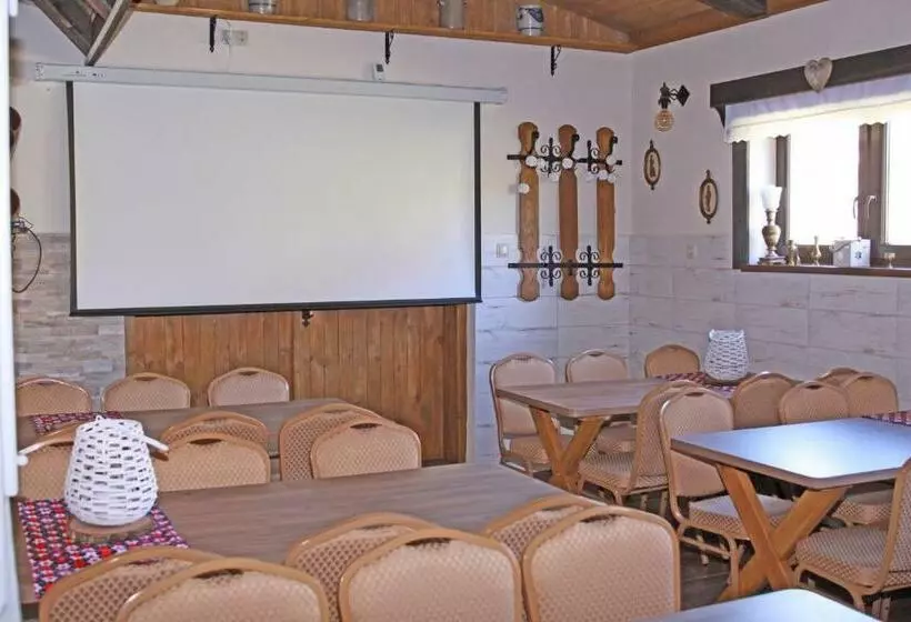 Hotelli Agro Zagroda