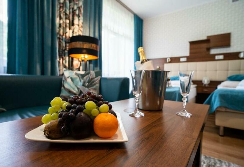 호텔 Centrum Promocji Zdrowia Sanvit