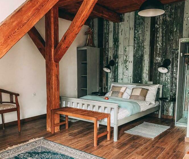 בית מלון כפרי Dworek Tradycja