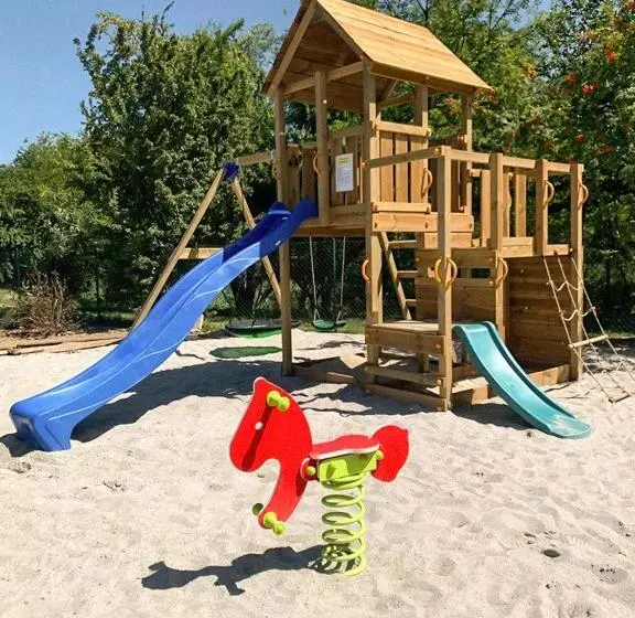 Hotelli Magiczny Zakątek