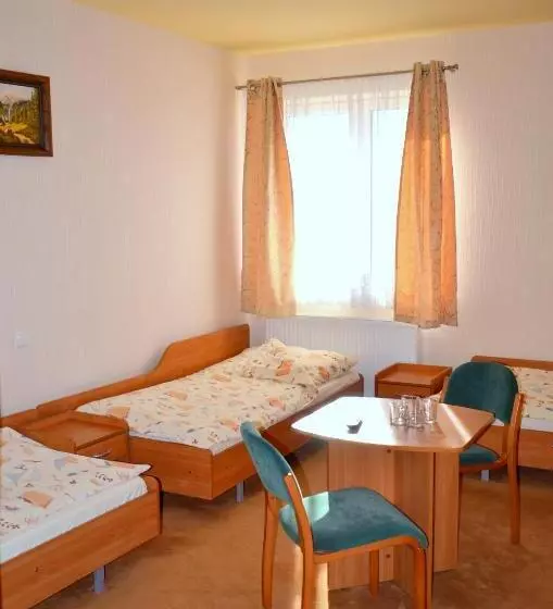 ホテル Marco Płońsk Szkolna 115