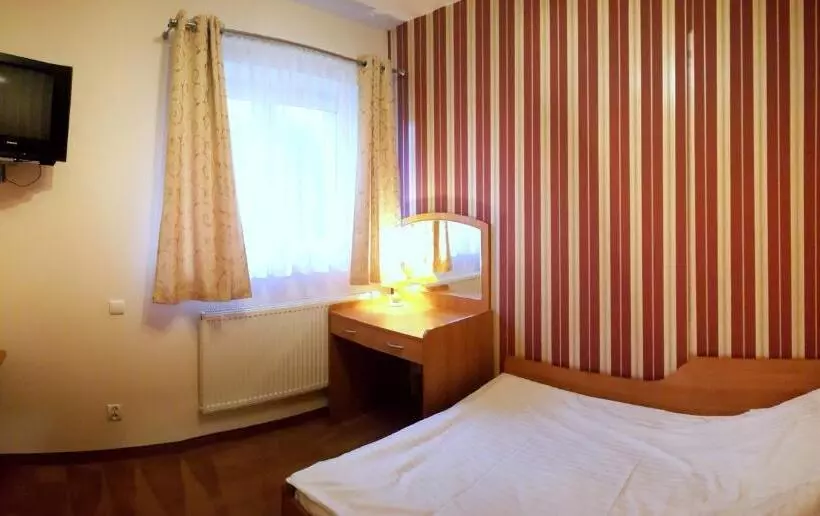 ホテル Marco Płońsk Szkolna 115